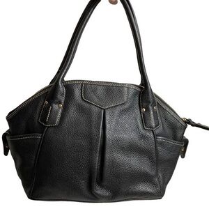 Dooney and Bourke black leather tote bag